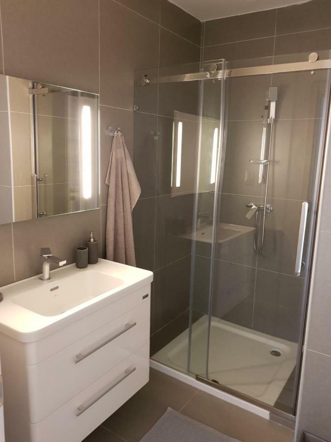 Saint Julian's Duplex Maisonette With Heated P-Pool And Jacuzzi מראה חיצוני תמונה